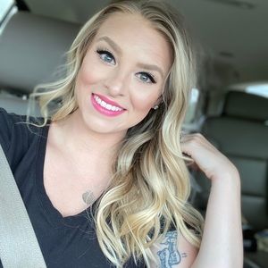 Meet your Posher, Kaylyn